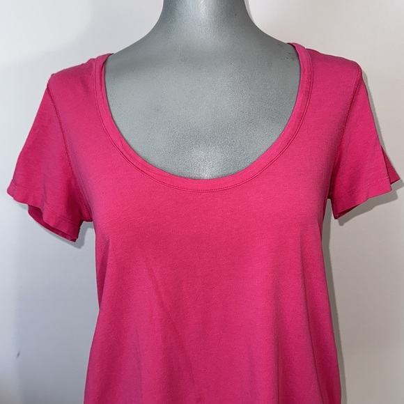 Lululemon Luscious Short Sleeve Pocket Tee - Picture 3 of 14